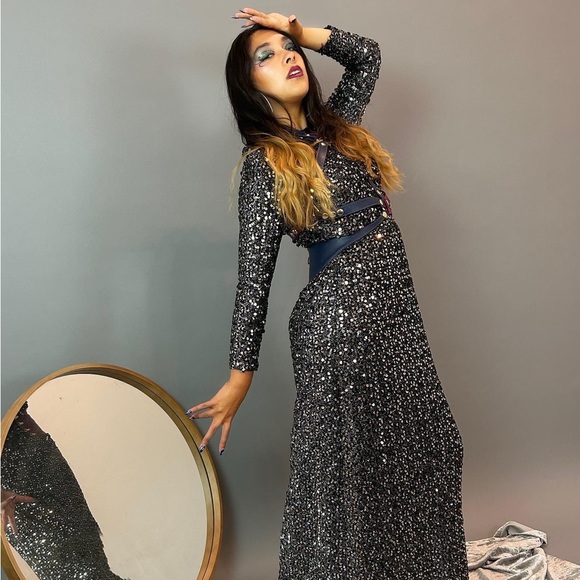 Vintage 70s Black & Gold Silver Static Sequin Knit Open-Back Disco Dress - Picture 2 of 5